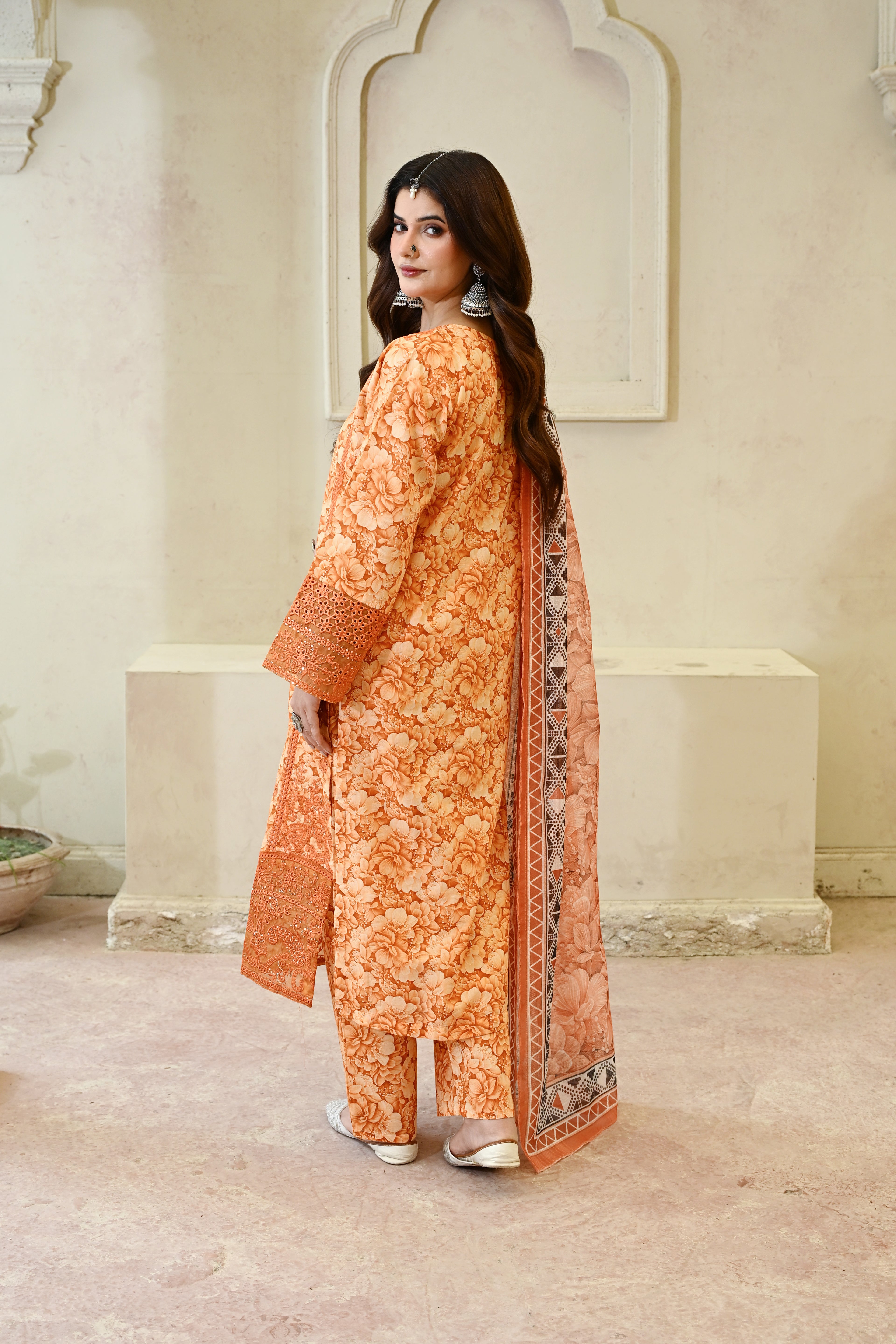 Chishtiya garment
